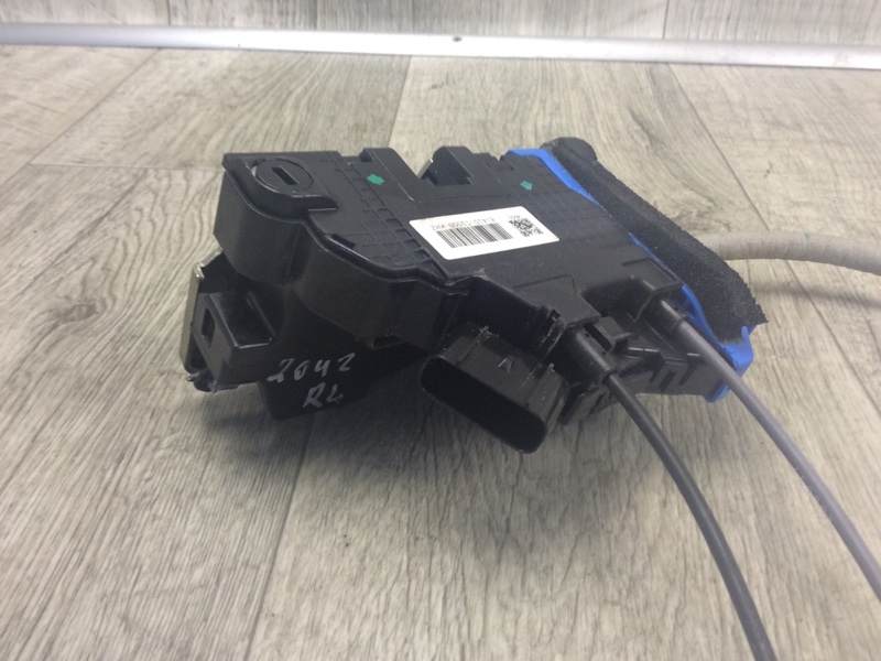 Замок двери задний левый HYUNDAI SONATA LF 2014- LF 2.0 G4NG Замок двери задний левый HYUNDAI SONATA LF 2014- LF 2.0 G4NG