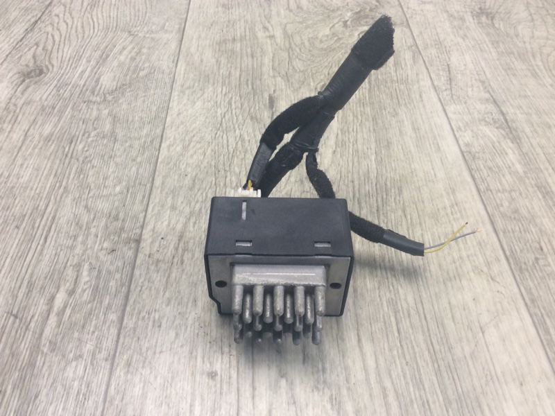 Резистор печки HYUNDAI SONATA LF 2014- 2016 LF 2.0 G4NG 972354RAA0 Б/У