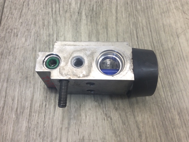 Клапан кондиционера HYUNDAI SONATA LF 2014- LF 2.0 G4NG