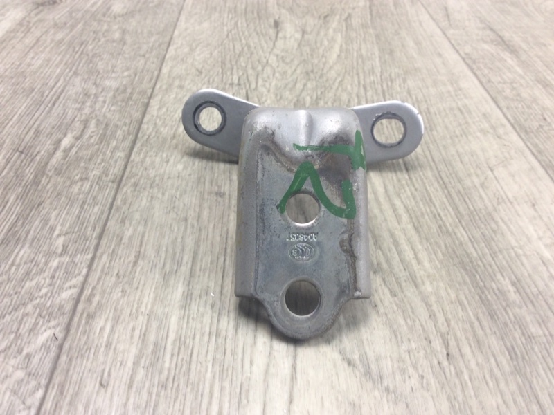 Петля двери нижняя задняя правая HYUNDAI SONATA LF 2014- 2016 LF 2.0 G4NG 793202E000 Б/У