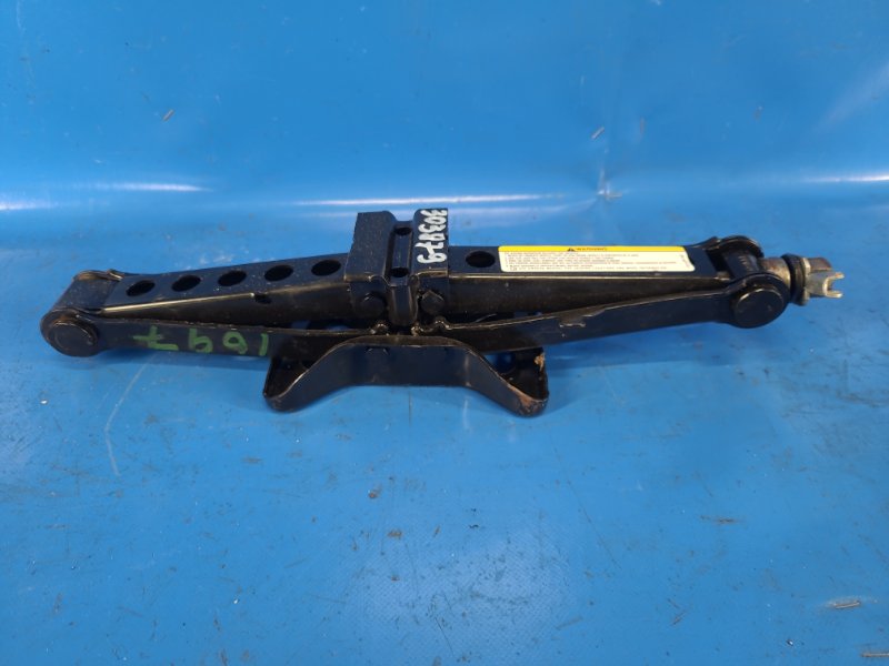 Домкрат DODGE CALIBER 06-11 2006 2.0 ECN 05105920AA Б/У