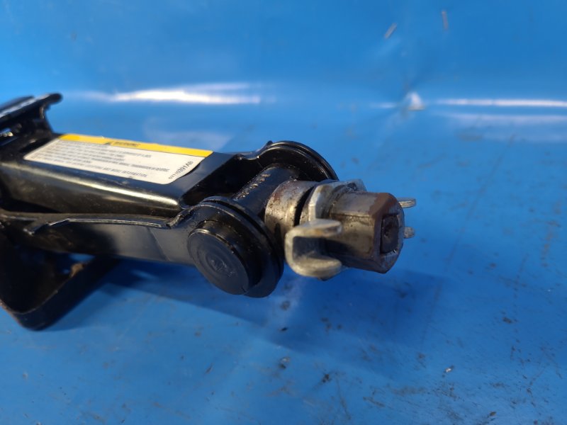 Домкрат CALIBER 06-11 2006 2.0 ECN