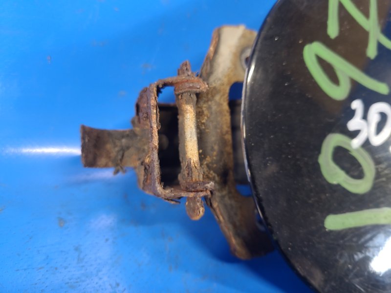 Лючок топливного бака CALIBER 06-11 2006 2.0 ECN