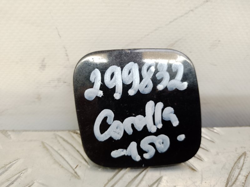 Заглушка буксировочного крюка правая TOYOTA COROLLA 150 06-13 52127-02280 Б/У