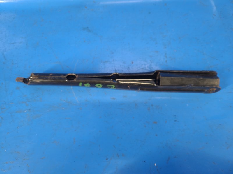 Ручка домкрата DODGE CALIBER 06-11 2.0 ECN Ручка домкрата DODGE CALIBER 06-11 2.0 ECN