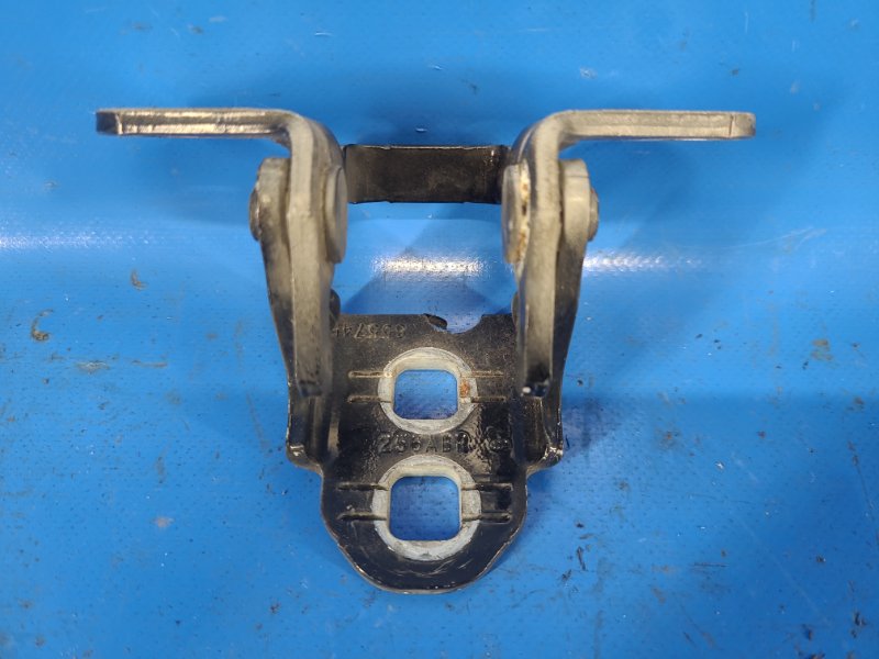 Запчасть петля двери верхняя задняя правая DODGE CALIBER 06-11 2006 2.0 ECN 5074256AB Б/У Петля двери верхняя задняя правая DODGE CALIBER 06-11 2006 2.0 ECN 5074256AB Б/У