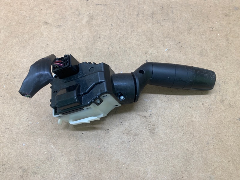 Подрулевой переключатель левый SUZUKI KIZASHI 09-14 J24B