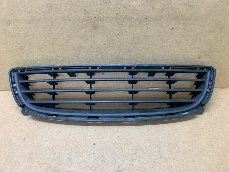 Решетка переднего бампера SUZUKI KIZASHI 09-14 2011 J24B 71721-57L00-5PK Б/У