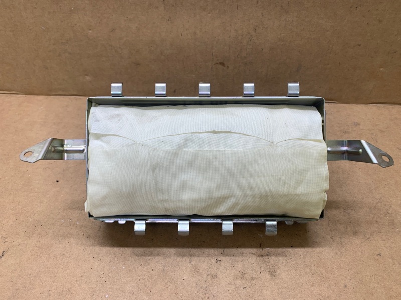 Подушка безопасности пассажира SUZUKI KIZASHI 09-14 2011 J24B 73910-57L20 Б/У