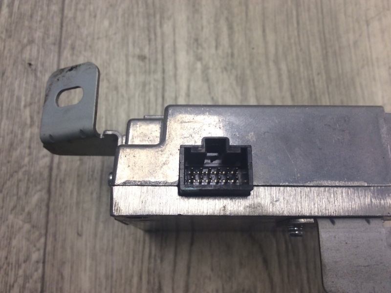 Блок электронный HYUNDAI SONATA YF 10-14 YF 2.4 G4KK