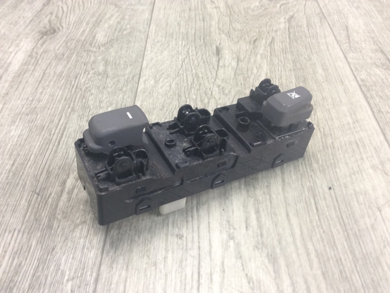 Блок управления стеклоподъемниками HYUNDAI SONATA YF 10-14 2013 YF 2.4 G4KK 935703S000RAS Б/У