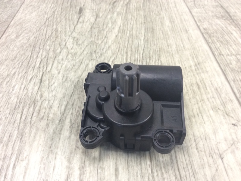 Моторчик заслонки печки HYUNDAI SONATA YF 10-14 2013 YF 2.4 G4KK 971623SAA0 Б/У