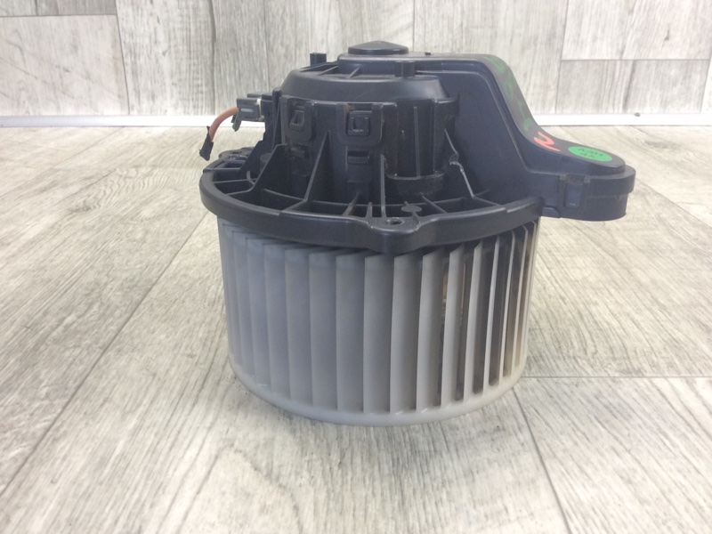 Моторчик печки HYUNDAI SONATA YF 10-14 YF 2.4 G4KK