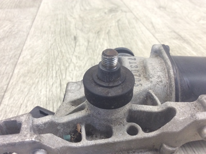 Моторчик стеклоочистителя передний HYUNDAI SONATA YF 10-14 YF 2.4 G4KK