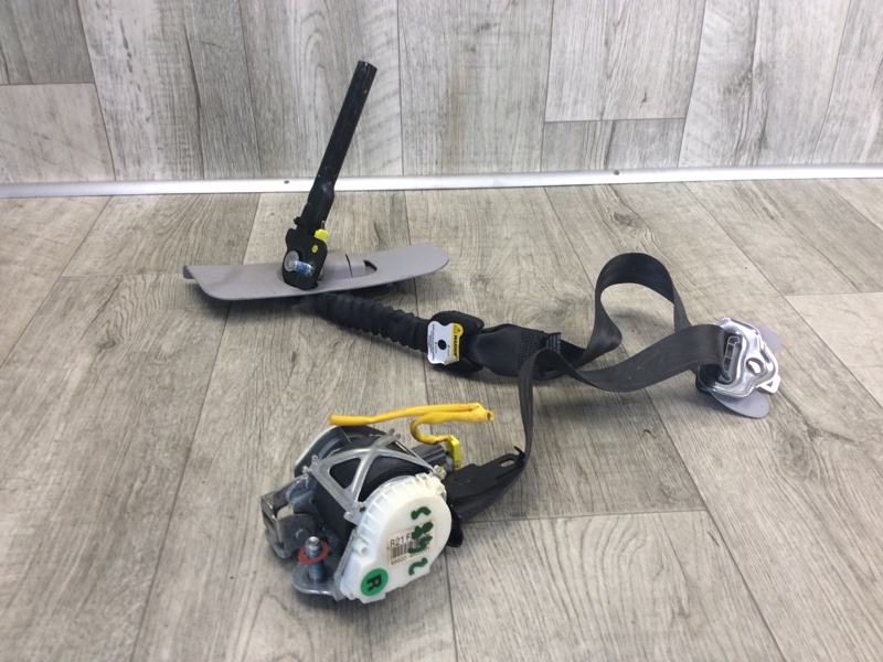 Запчасть ремень безопасности правый HYUNDAI SONATA YF 10-14 2013 YF 2.4 G4KK 888204R000RY Б/У Ремень безопасности правый HYUNDAI SONATA YF 10-14 2013 YF 2.4 G4KK 888204R000RY Б/У