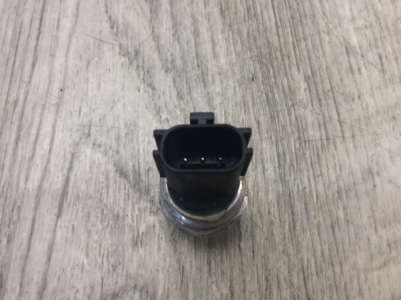 Датчик давления кондиционера KIA FORTE/CERATO TD 08-13 TD 2.0 G4KD