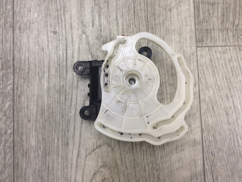 Моторчик заслонки печки FORTE/CERATO TD 08-13 2011 TD 2.0 G4KD