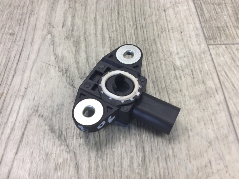 Датчик удара передний правый FORTE/CERATO TD 08-13 2011 TD 2.0 G4KD