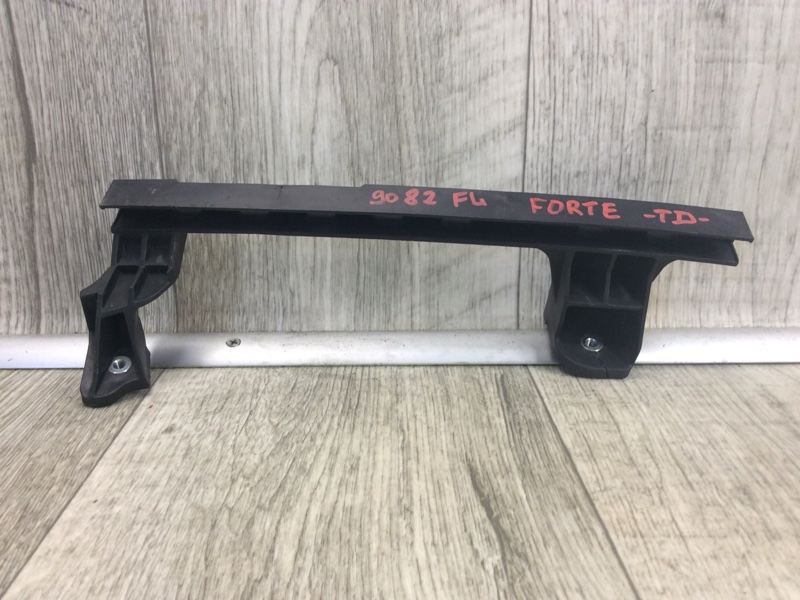 Направляющая стекла двери передняя левая KIA FORTE/CERATO TD 08-13 2011 TD 2.0 G4KD 825501M000 Б/У