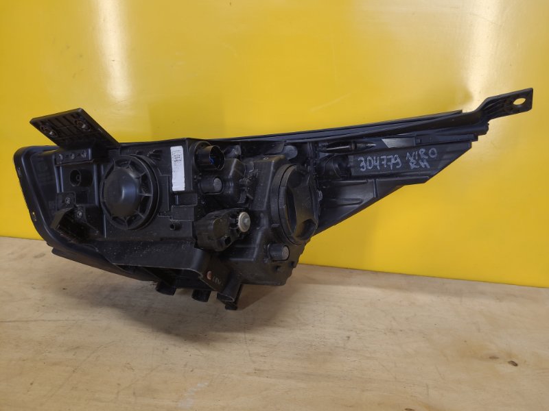 Фара правая NIRO DE 16-22