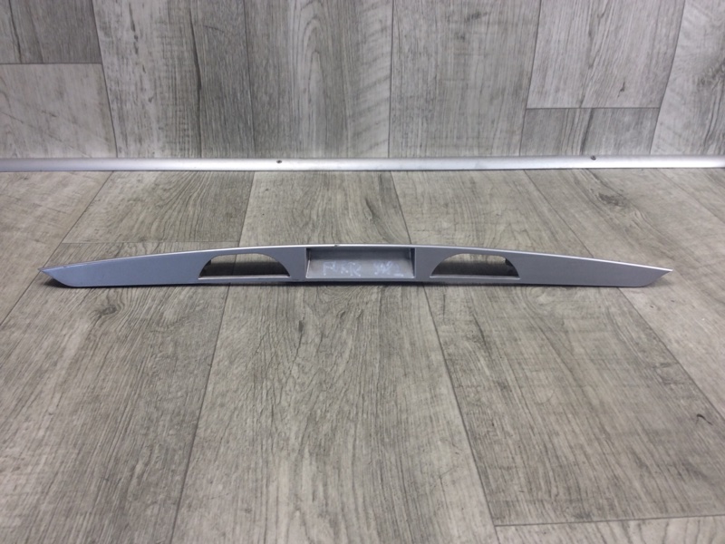 Запчасть панель подсветки номера KIA FORTE/CERATO TD 08-13 2011 TD 2.0 G4KD 873101M000 Б/У Панель подсветки номера KIA FORTE/CERATO TD 08-13 2011 TD 2.0 G4KD 873101M000 Б/У