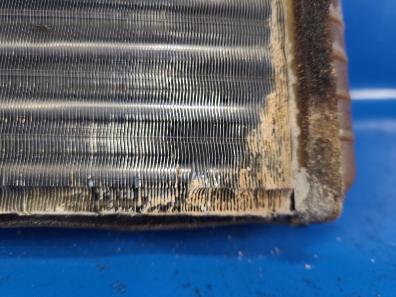 Радиатор печки XC90 02–16 2008 3.2L