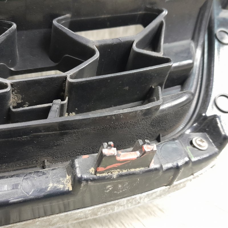 Решетка радиатора FORESTER 12-19