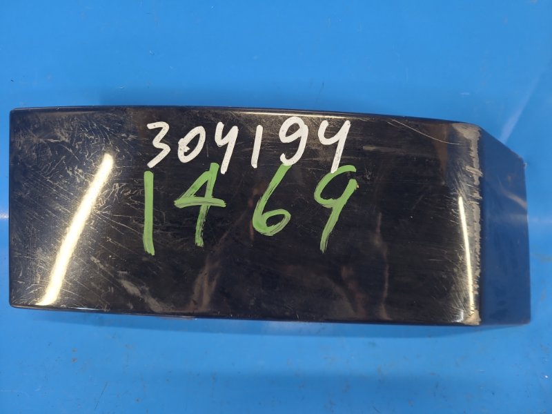 Запчасть накладка кузова правая VOLVO XC90 02–16 2008 3.2L 30698134 Б/У Накладка кузова правая VOLVO XC90 02–16 2008 3.2L 30698134 Б/У