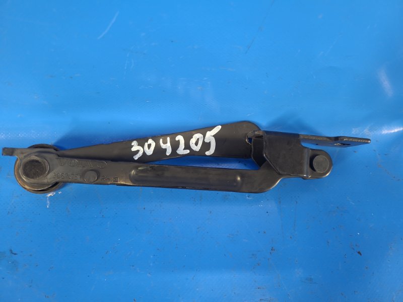 Петля капота правая VOLVO XC90 02–16 2008 3.2L 30674751 Б/У