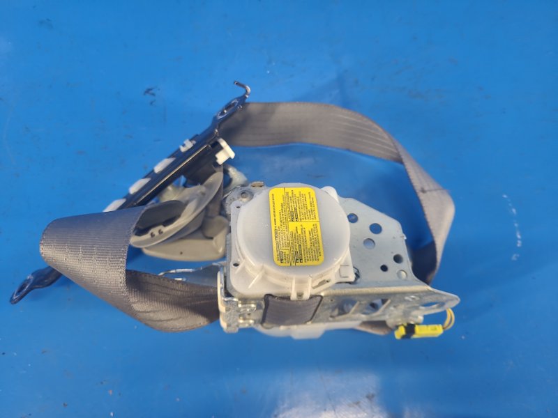 Ремень безопасности передний правый CAMRY 40 06-11 2007 3.5 2GR-FE Ремень безопасности передний правый CAMRY 40 06-11 2007 3.5 2GR-FE