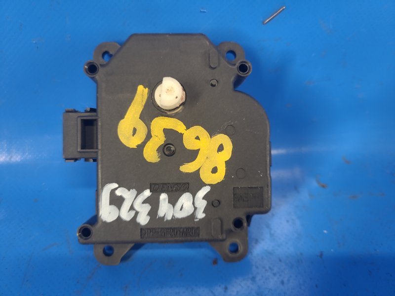 Моторчик заслонки печки TOYOTA CAMRY 40 06-11 2007 3.5 2GR-FE 87106-35170 Б/У