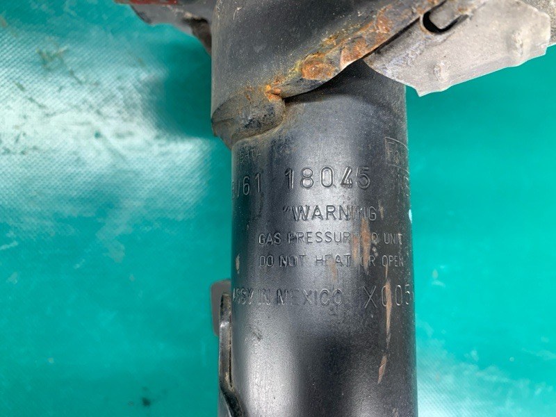 Амортизатор передний правый FOCUS 10-18 2016 2.0 XQDA