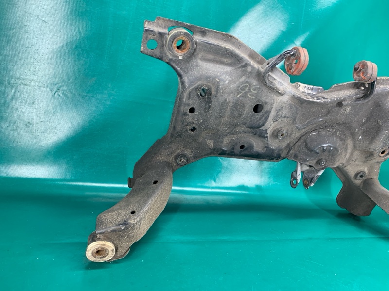 Балка передней подвески 3 BL 09-13 2010 2.0 LF Балка передней подвески 3 BL 09-13 2010 2.0 LF