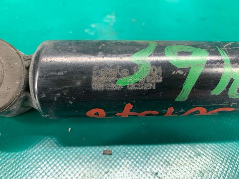 Амортизатор задний правый 3 BL 09-13 2010 2.0 LF