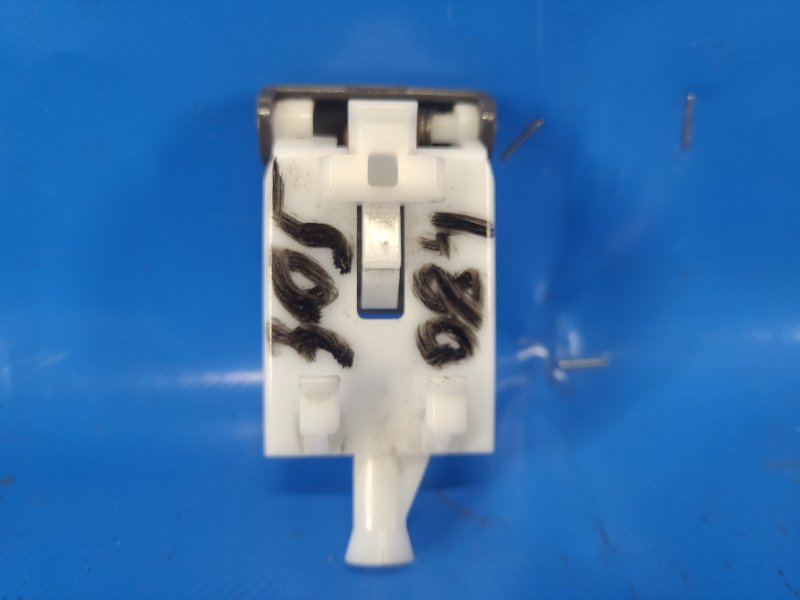 Ручка открывания капота PRIUS - 20 03-11