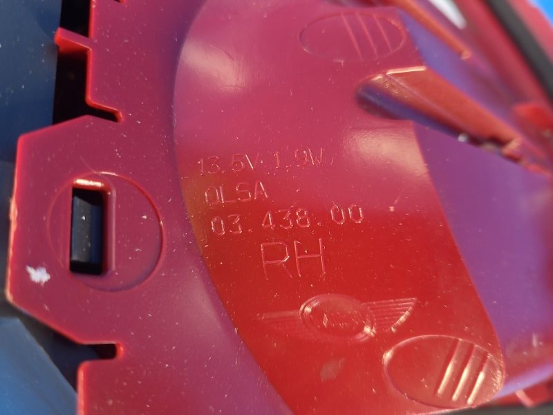 Фонарь наружный правый COOPER S R57 09-15 2011 R57 1.6 ЕP6 (Prince)