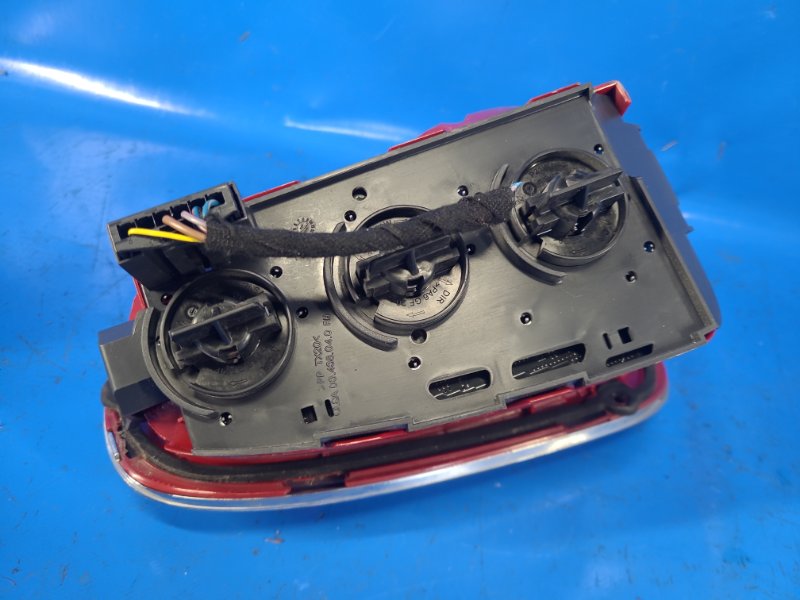 Фонарь наружный правый COOPER S R57 09-15 2011 R57 1.6 ЕP6 (Prince)