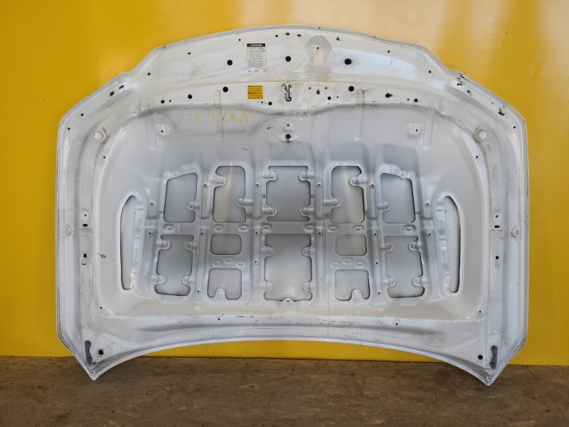 Капот LX570 15-