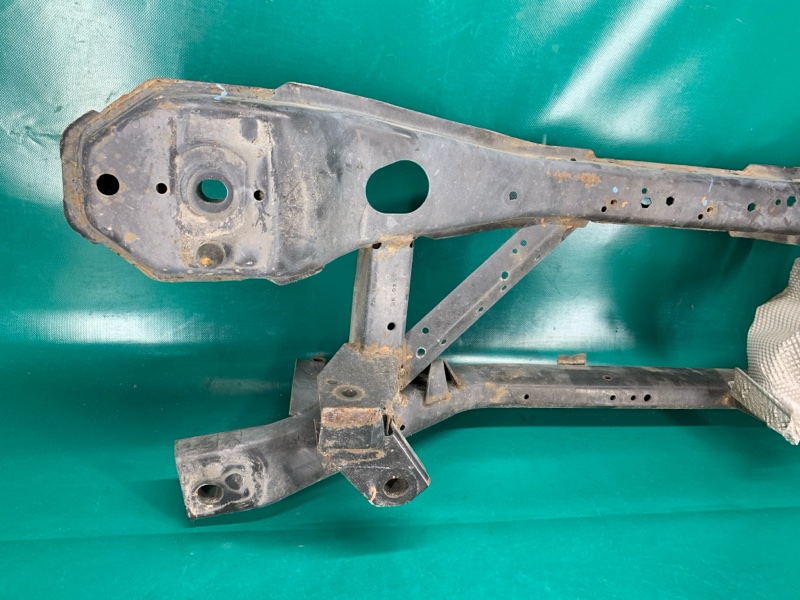 Балка задней подвески задняя FORD FOCUS 10-18 2.0