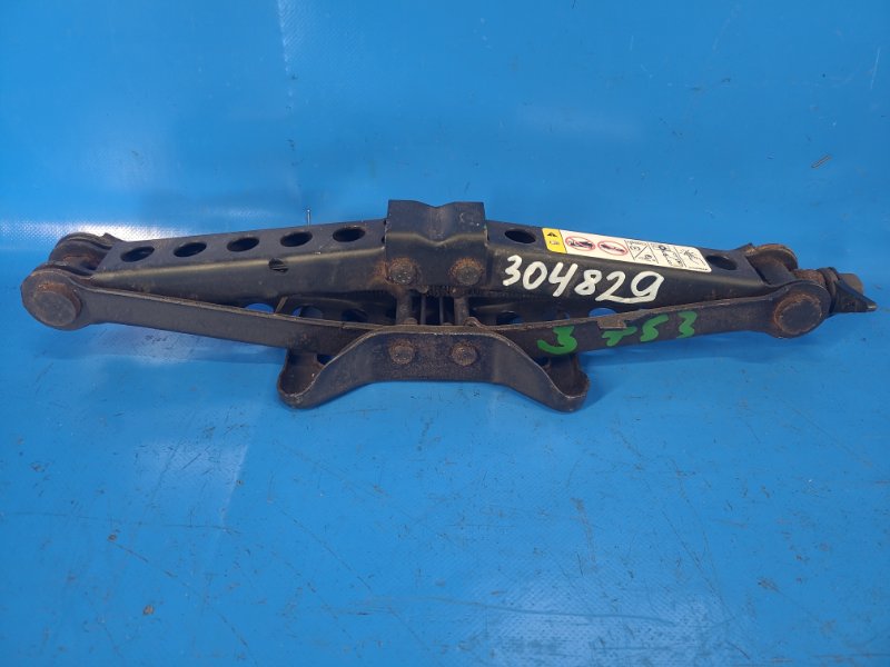 Домкрат CHRYSLER 200 10-14 2013 3.6 ERB 68159285AD Б/У