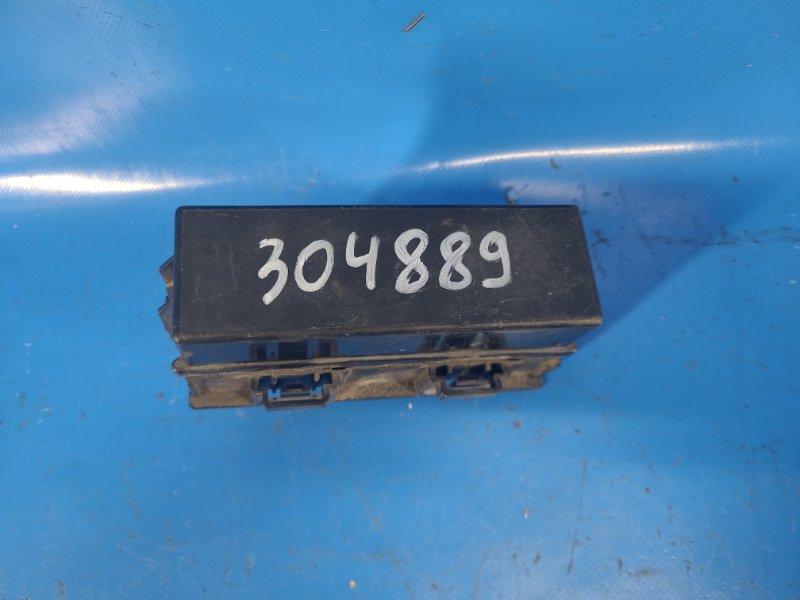 Блок предохранителей моторный отсек CHRYSLER 200 10-14 2013 3.6 ERB 68197367AA Б/У