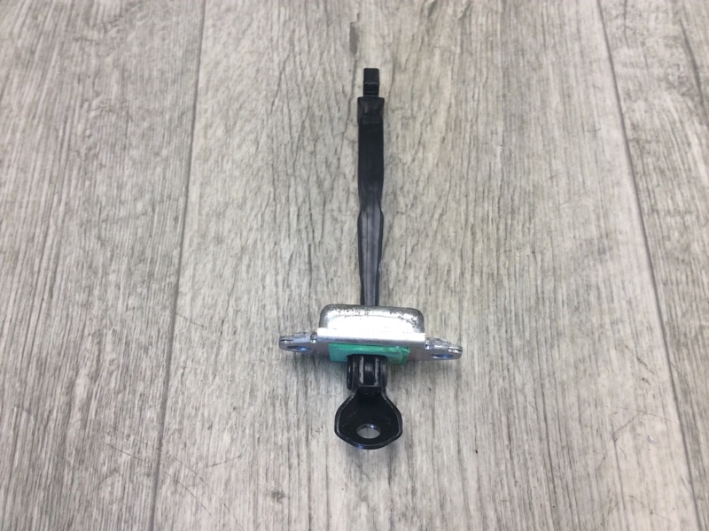 Ограничитель двери задний правый KIA FORTE/CERATO TD 08-13 2011 TD 2.0 G4KD 794901M000 Б/У