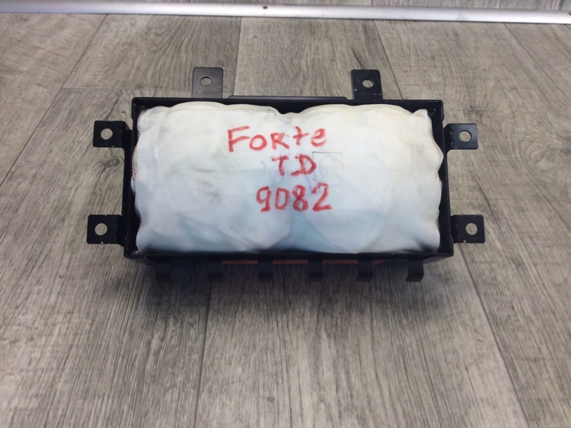 Запчасть подушка безопасности пассажира KIA FORTE/CERATO TD 08-13 2011 TD 2.0 G4KD 845301M600 Б/У Подушка безопасности пассажира KIA FORTE/CERATO TD 08-13 2011 TD 2.0 G4KD 845301M600 Б/У