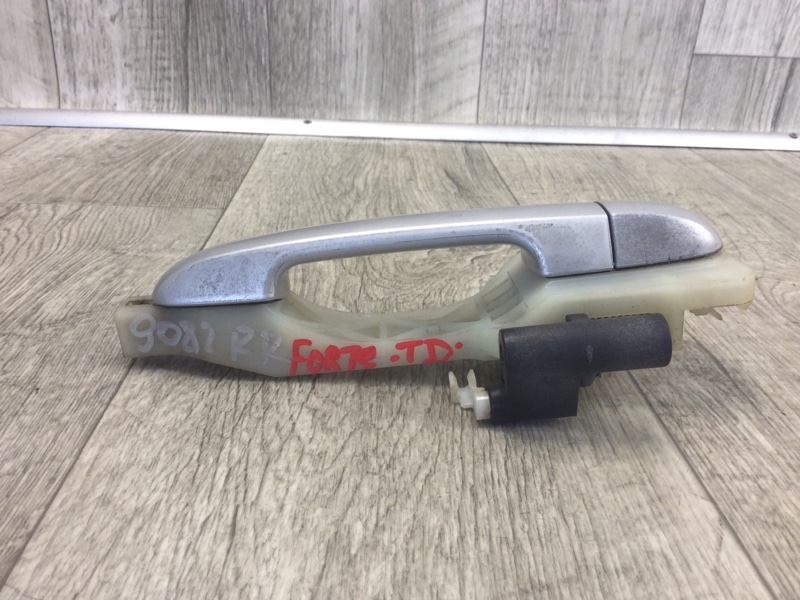 Запчасть ручка двери наружная задняя правая KIA FORTE/CERATO TD 08-13 2011 TD 2.0 G4KD 826511M050 Б/У Ручка двери наружная задняя правая KIA FORTE/CERATO TD 08-13 2011 TD 2.0 G4KD 826511M050 Б/У