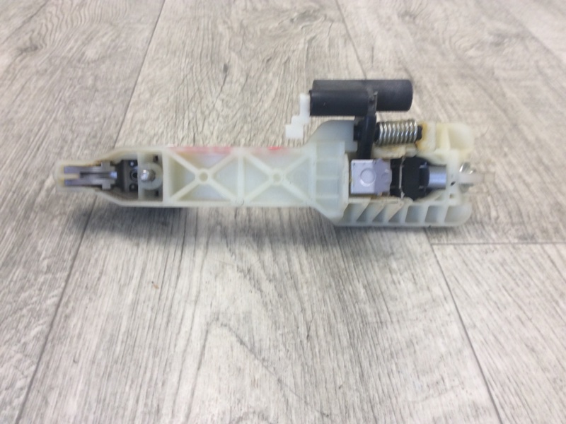 Ручка двери наружная задняя правая KIA FORTE/CERATO TD 08-13 TD 2.0 G4KD Ручка двери наружная задняя правая KIA FORTE/CERATO TD 08-13 TD 2.0 G4KD