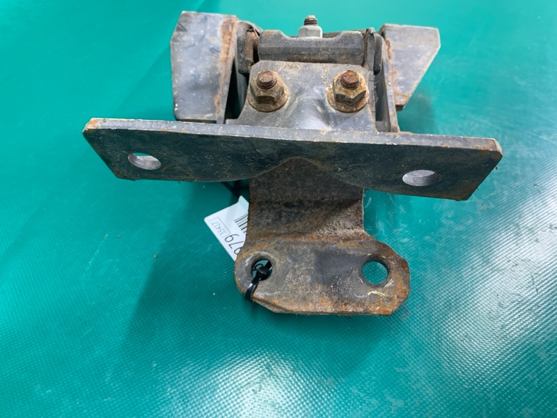 Подушка двигателя 6 GG 02-07 2003 2.3