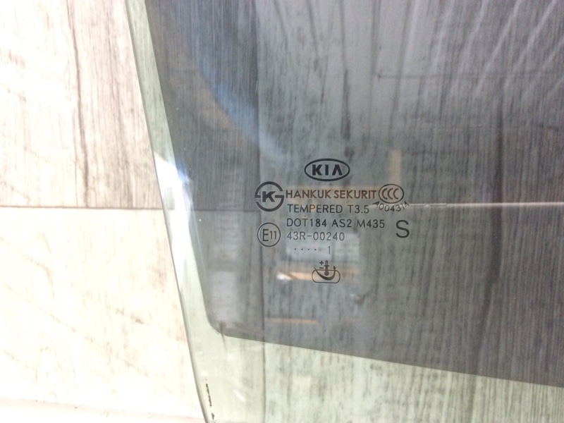 Стекло двери переднее правое FORTE/CERATO TD 08-13 2011 TD 2.0 G4KD Стекло двери переднее правое FORTE/CERATO TD 08-13 2011 TD 2.0 G4KD