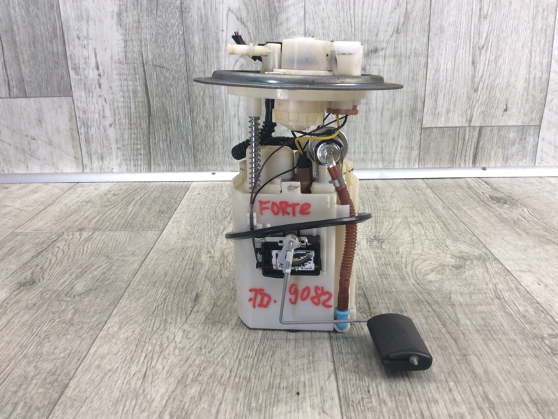 Топливный насос KIA FORTE/CERATO TD 08-13 2011 TD 2.0 G4KD 311101M500 Б/У