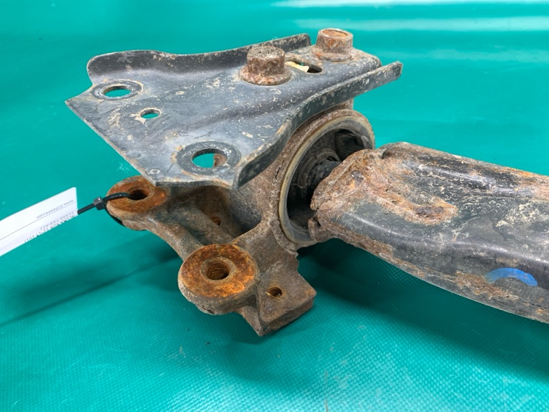 Рычаг передней подвески нижний передний правый RDX 12-19 2017