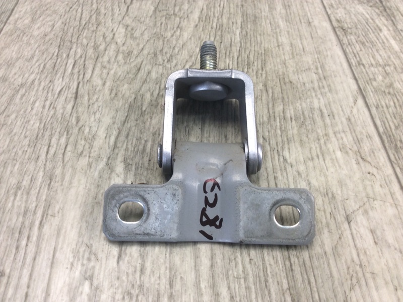 Петля крышки багажника OUTLANDER XL 05-13 2010 3.0 6B31